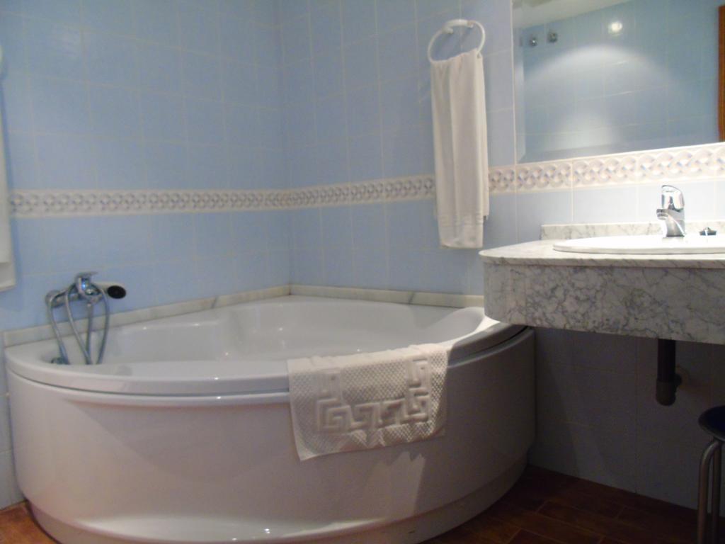Apartamentos Turisticos Cumbres Verdes La Zubia  Pokoj fotografie