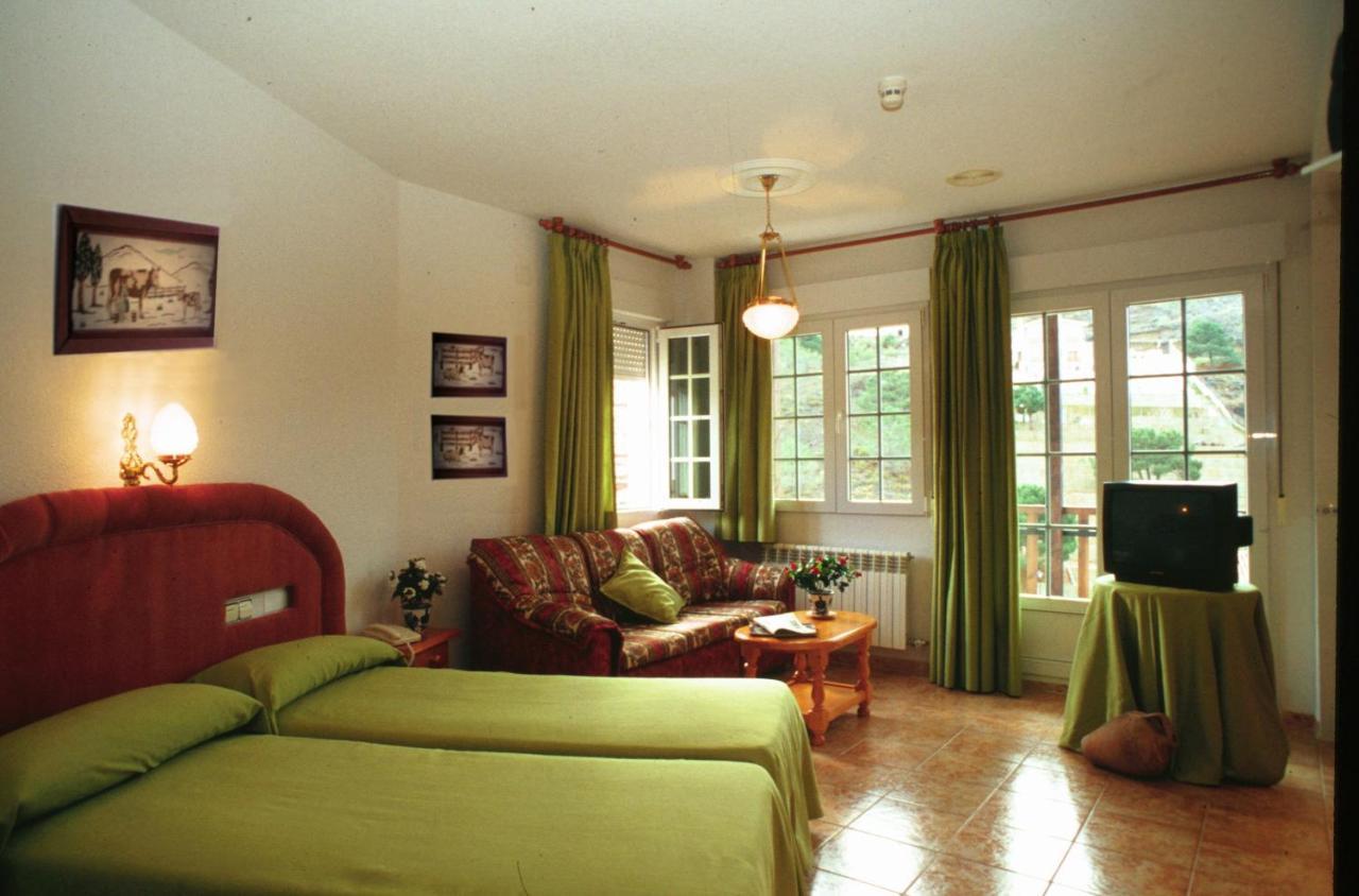 Apartamentos Turisticos Cumbres Verdes La Zubia  Exteriér fotografie