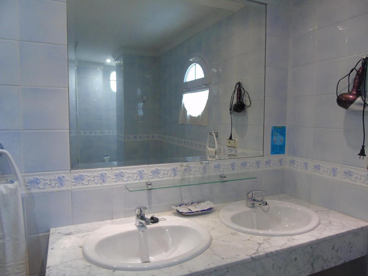 Apartamentos Turisticos Cumbres Verdes La Zubia  Exteriér fotografie