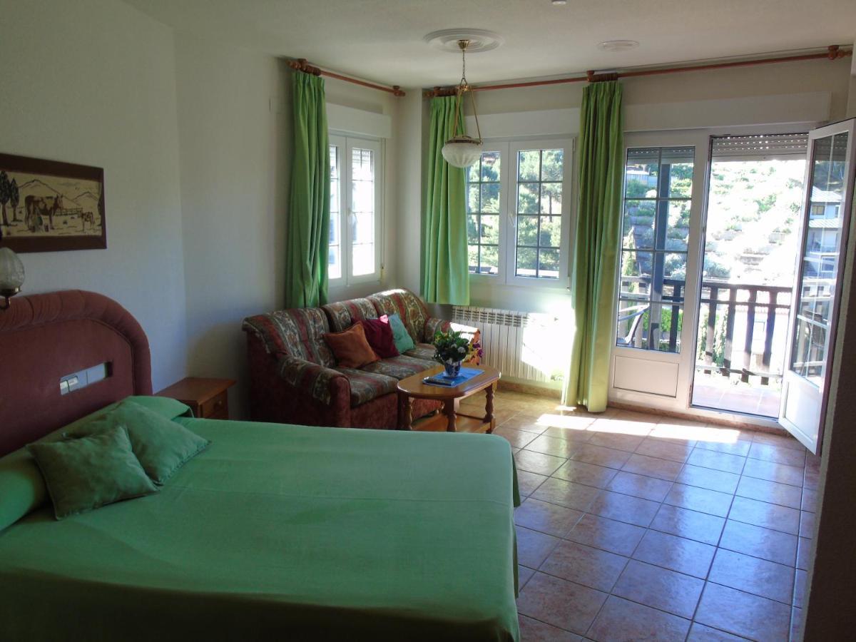 Apartamentos Turisticos Cumbres Verdes La Zubia  Exteriér fotografie