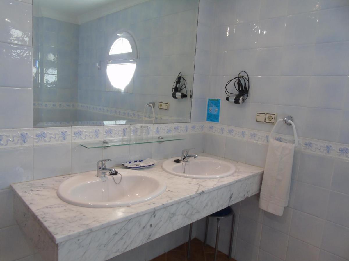 Apartamentos Turisticos Cumbres Verdes La Zubia  Exteriér fotografie