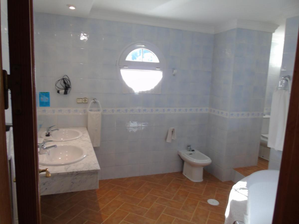 Apartamentos Turisticos Cumbres Verdes La Zubia  Exteriér fotografie